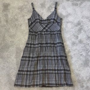 Vince pleated plaid sundress - size 8